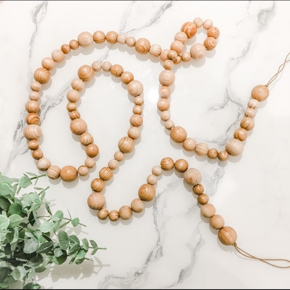 Other - Beaded Garland 🌿🌻